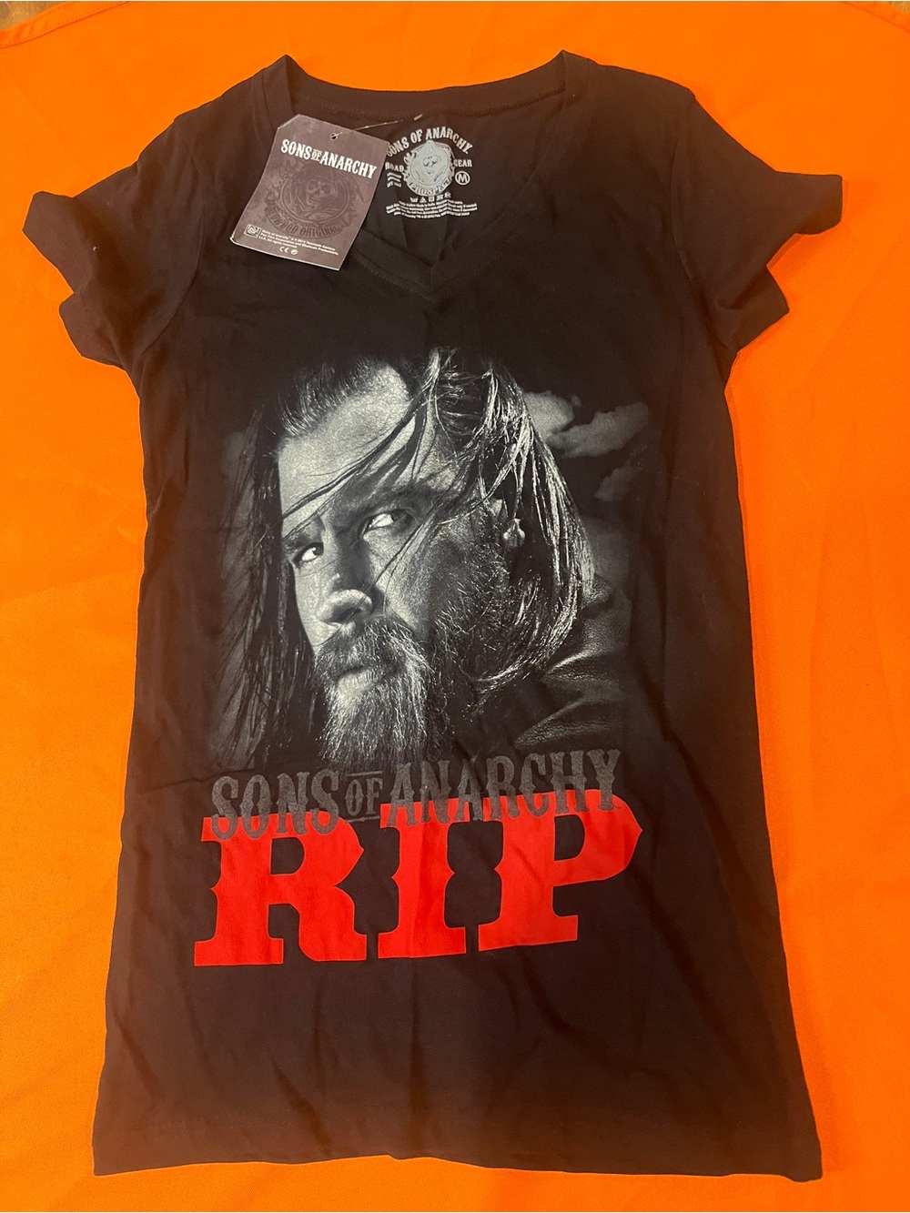 Sons of Anarchy Black Short-Sleeve Graphic Tee with Red RIP Detail